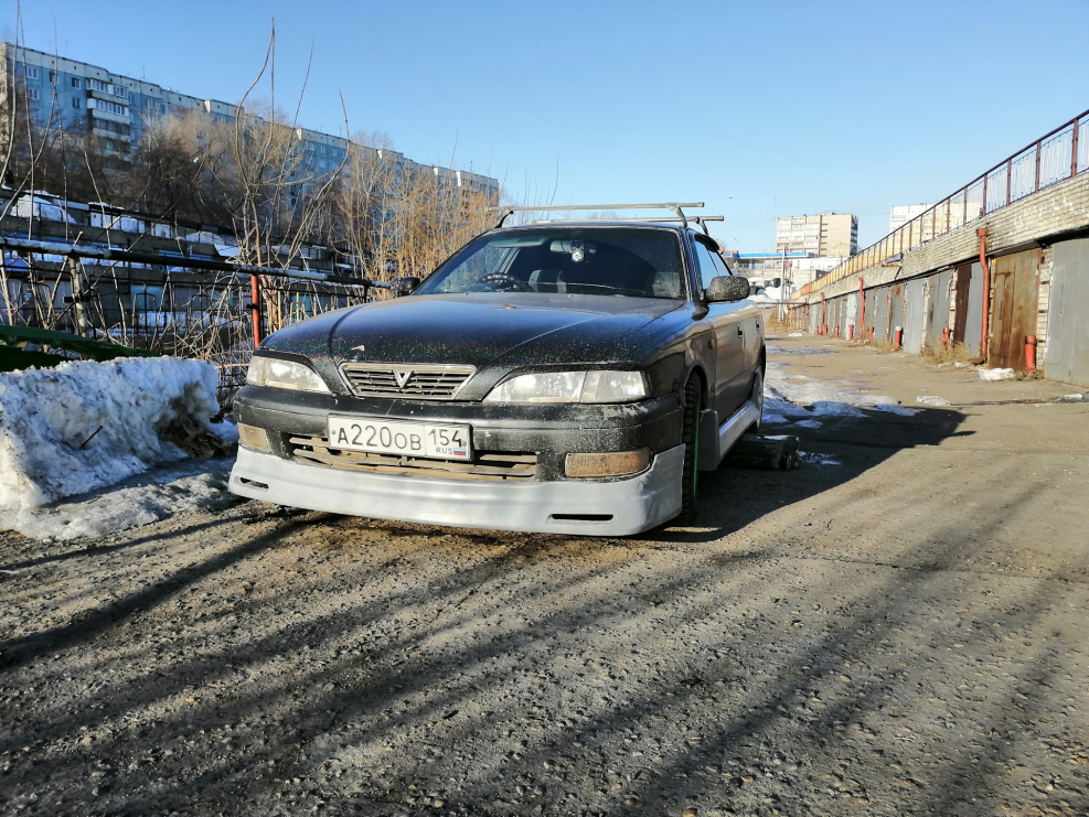 Бампер с губой Тойота Виста