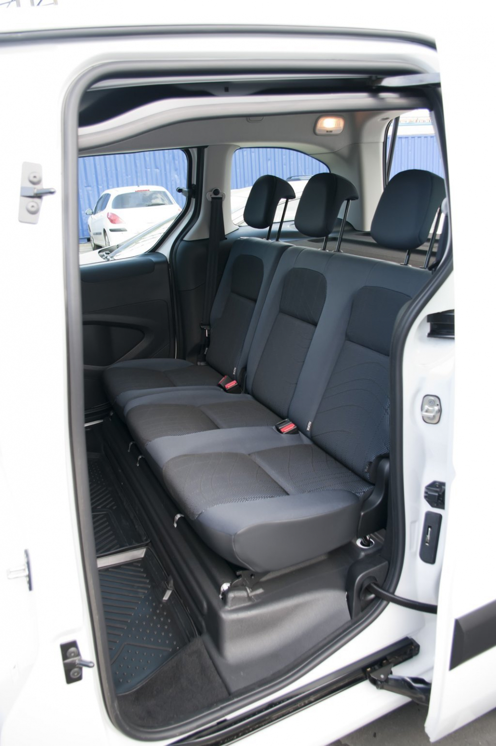 Peugeot partner 2 салон