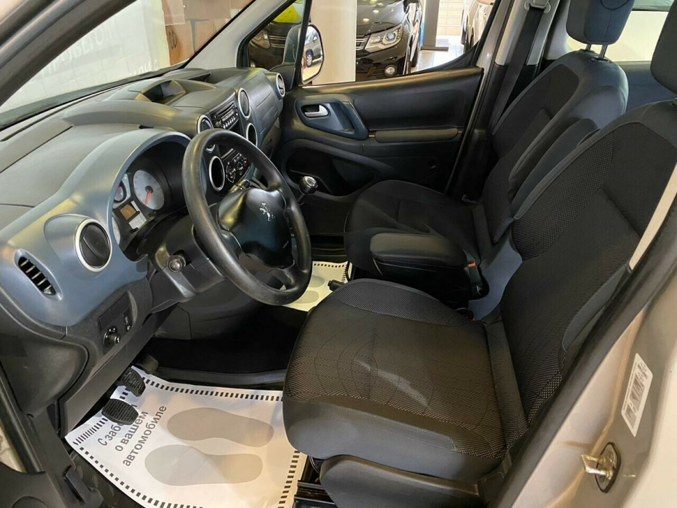 Peugeot partner 2010 1.6 дизель фото салона