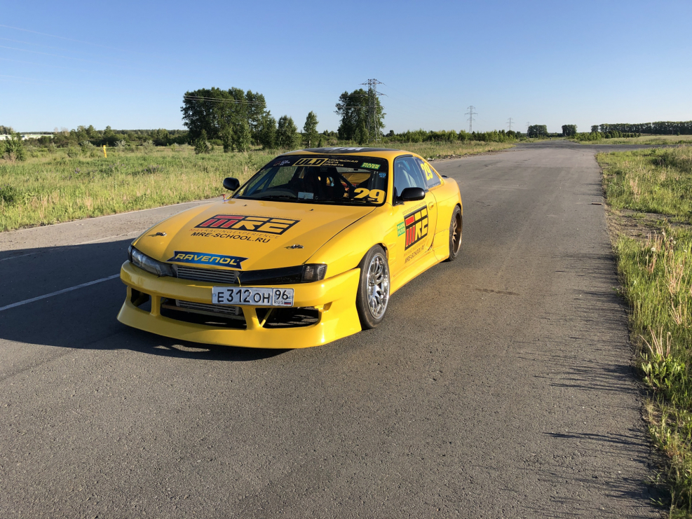 Nissan Silvia s14 Zenki