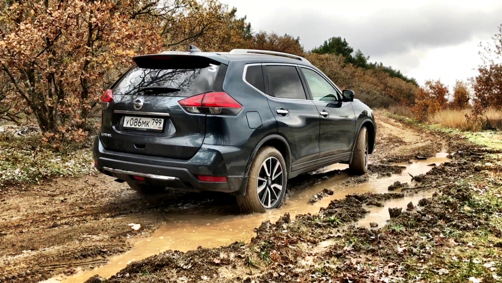 Nissan x Trail 2019 черный