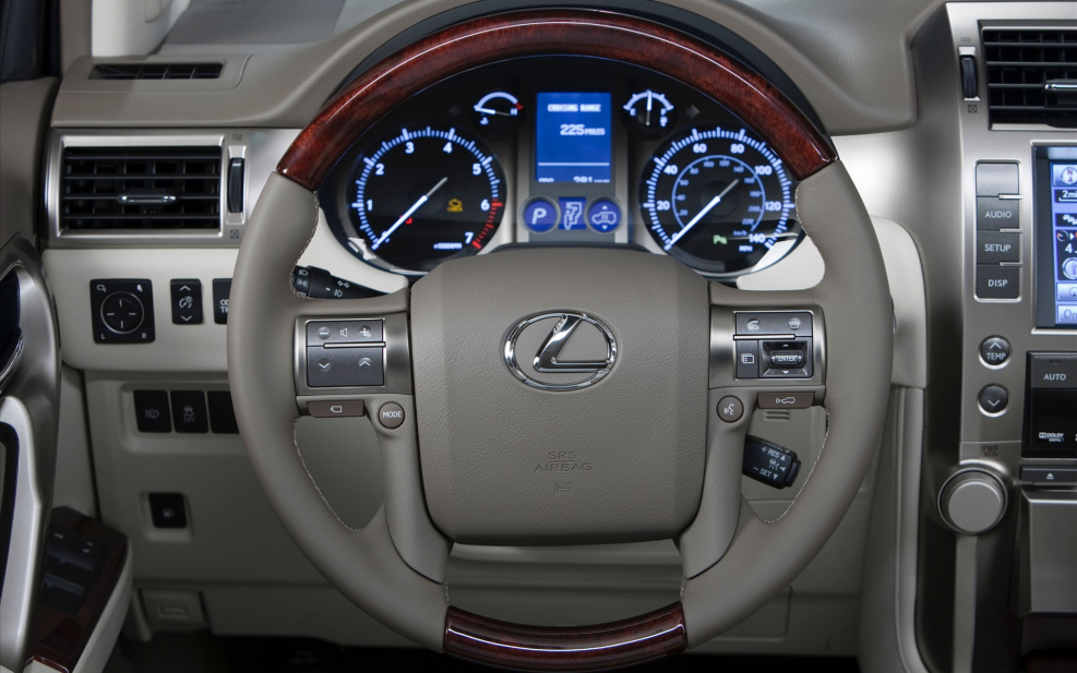 Панель Лексус gx460