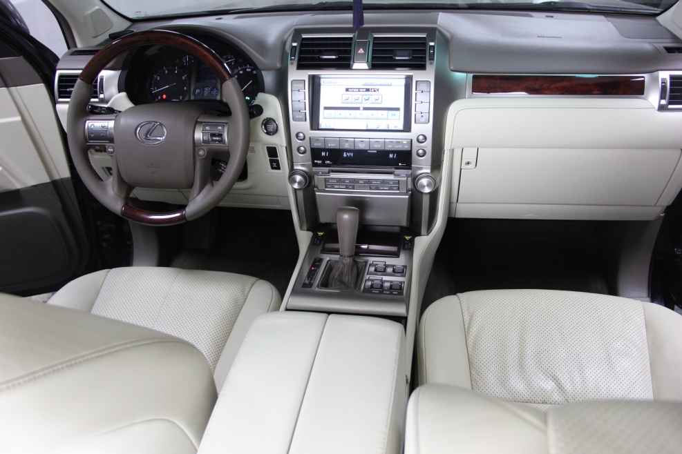Лексус GX 570 салон
