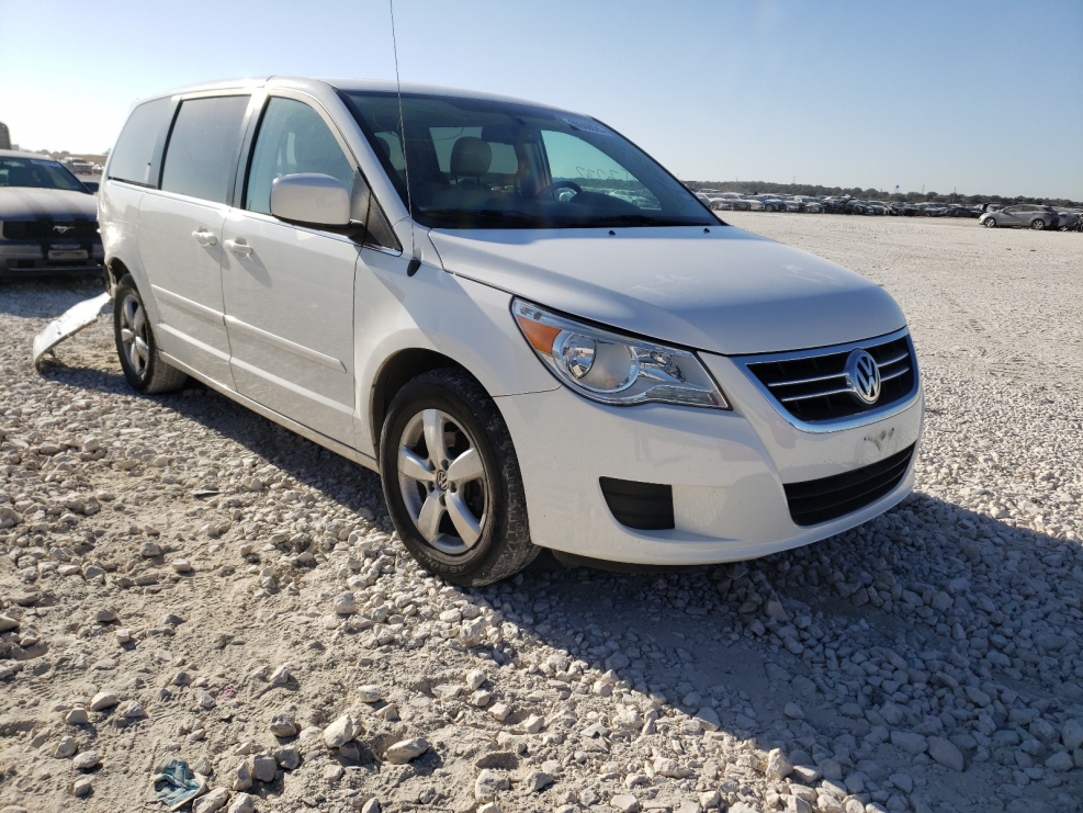 Volkswagen Routan 2011 se