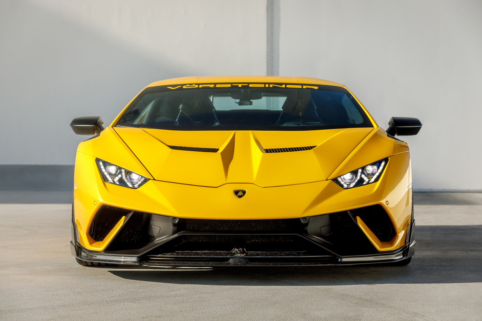 Lamborghini Huracan желтая