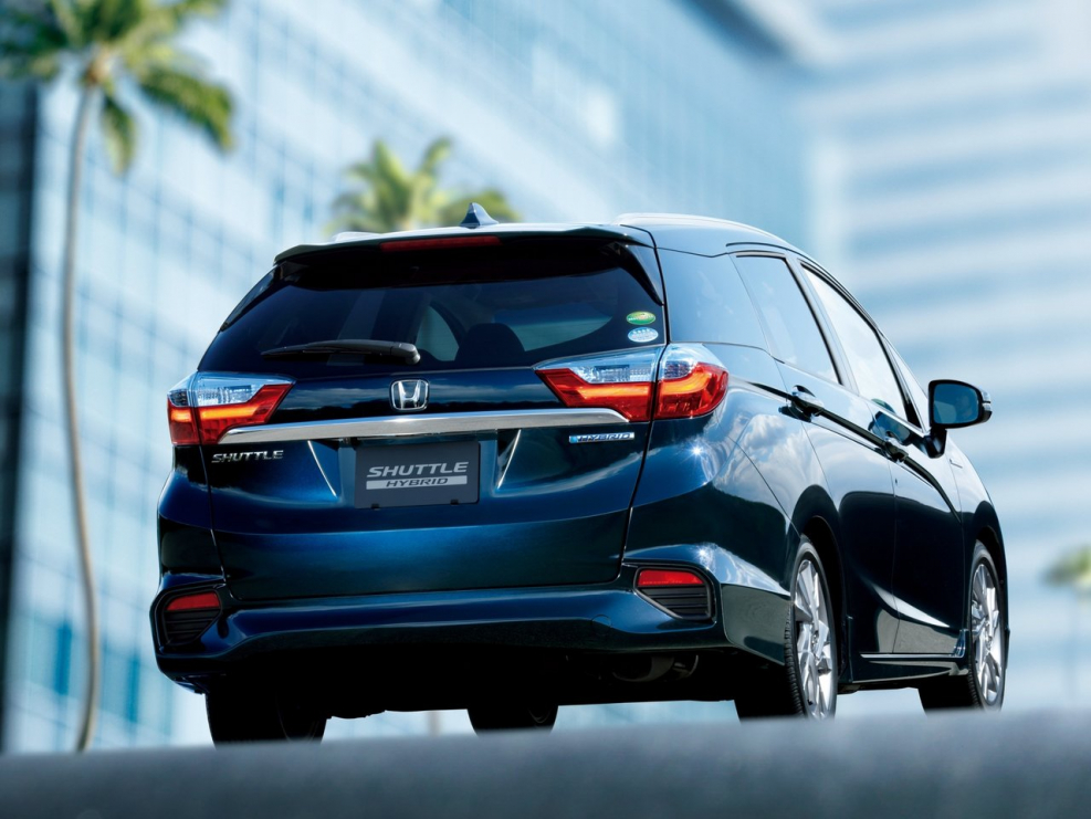 Honda Shuttle Hybrid 2015