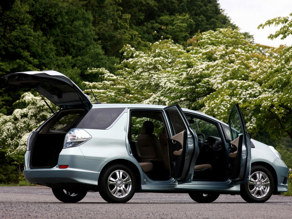 Honda Fit Shuttle Hybrid