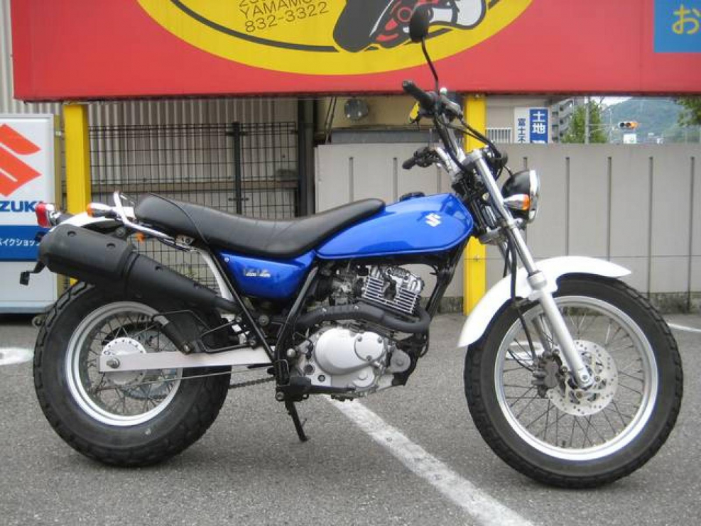 Suzuki van van 200 2005