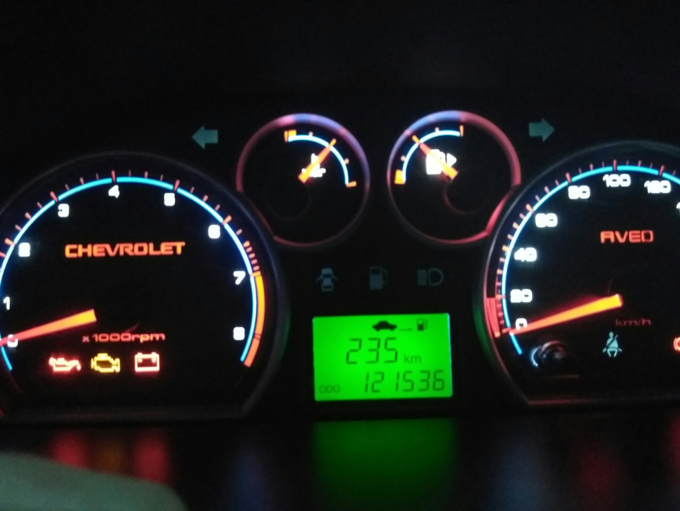 Chevrolet Aveo 2007 1.2 приборная панель
