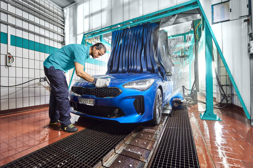 Профессиональная мойка автомобиля
