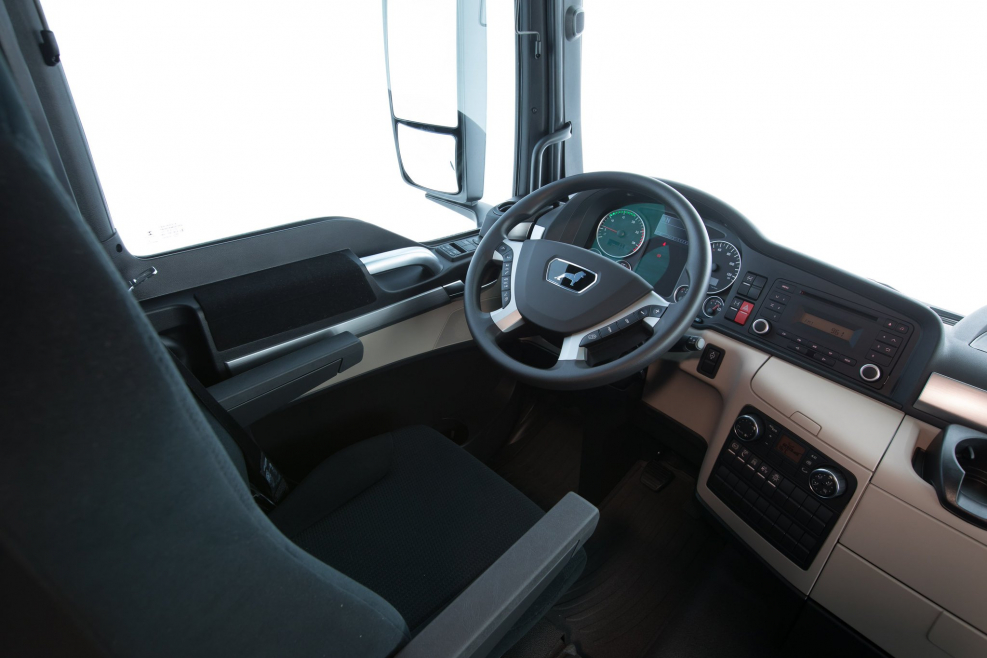 TGX 18.400 4x2 BLS