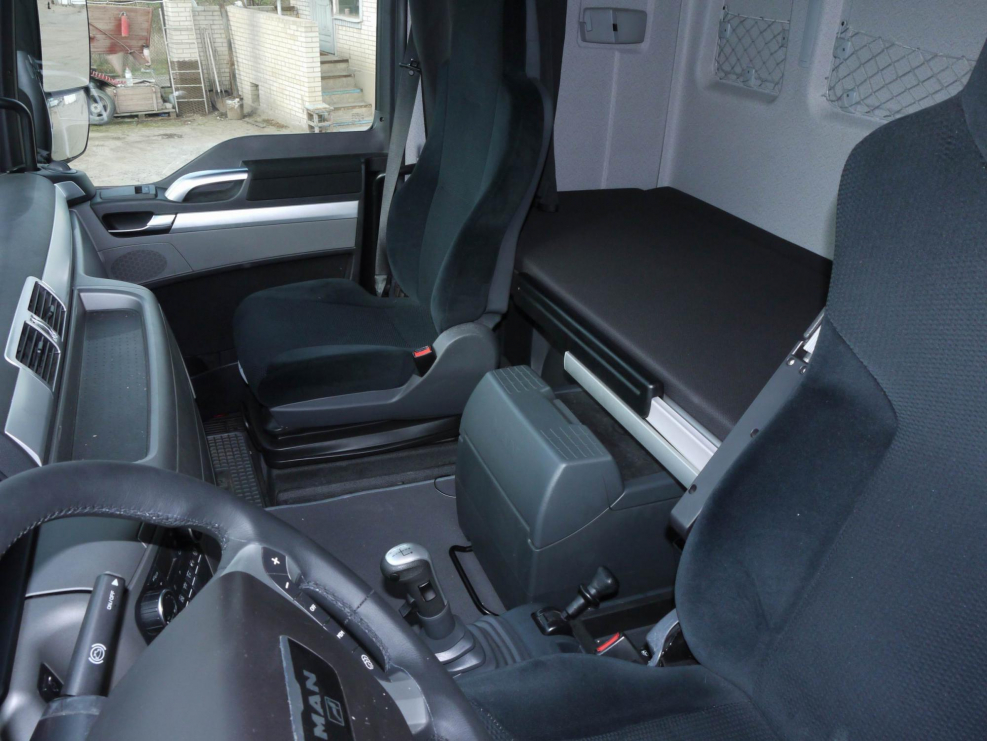 Man TGX 2008 салон