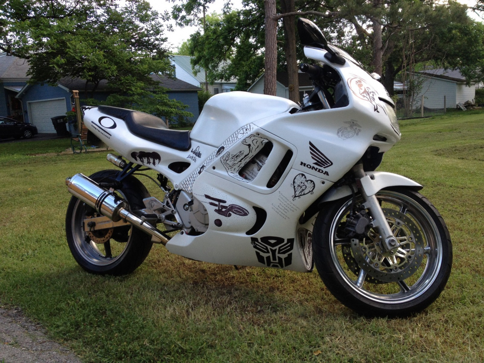 Honda CBR 600 f3 White