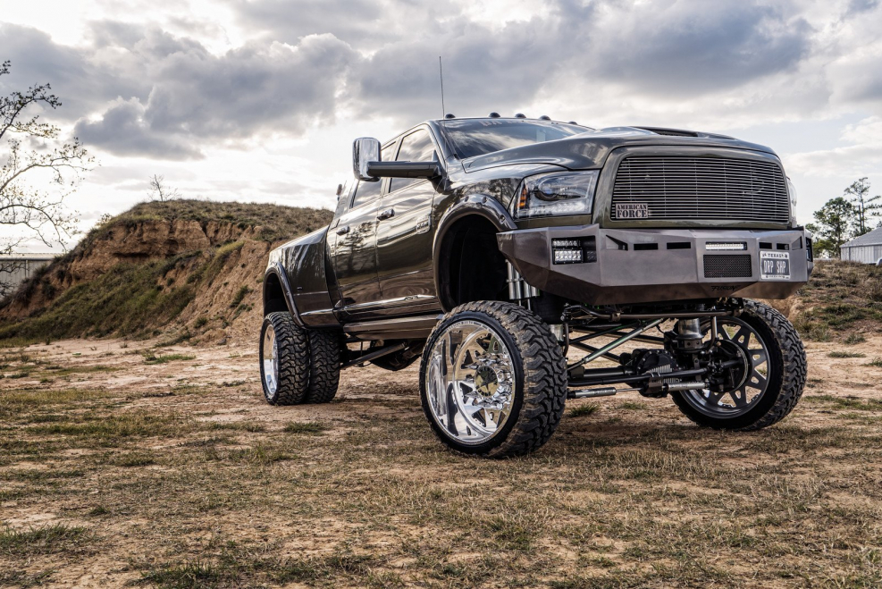 Dodge Ram 3500 джип