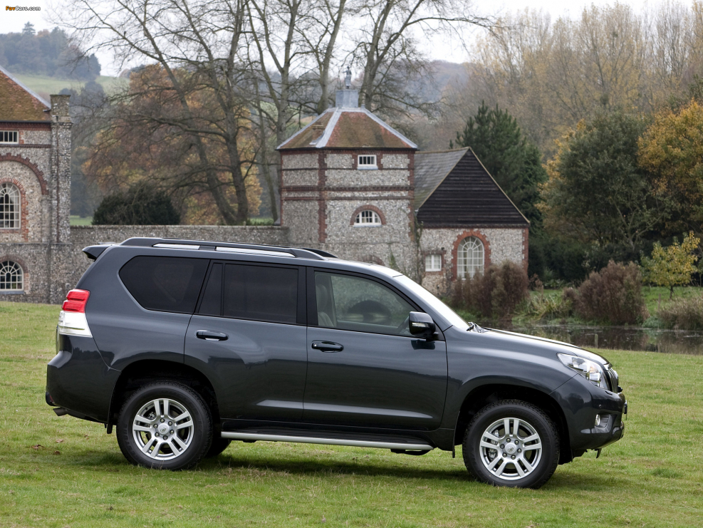 Toyota Land Cruiser Prado 150 серый