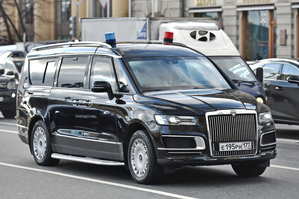 Aurus минивэн