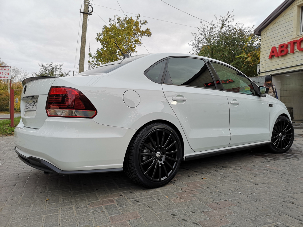 Polo 205 45 r17