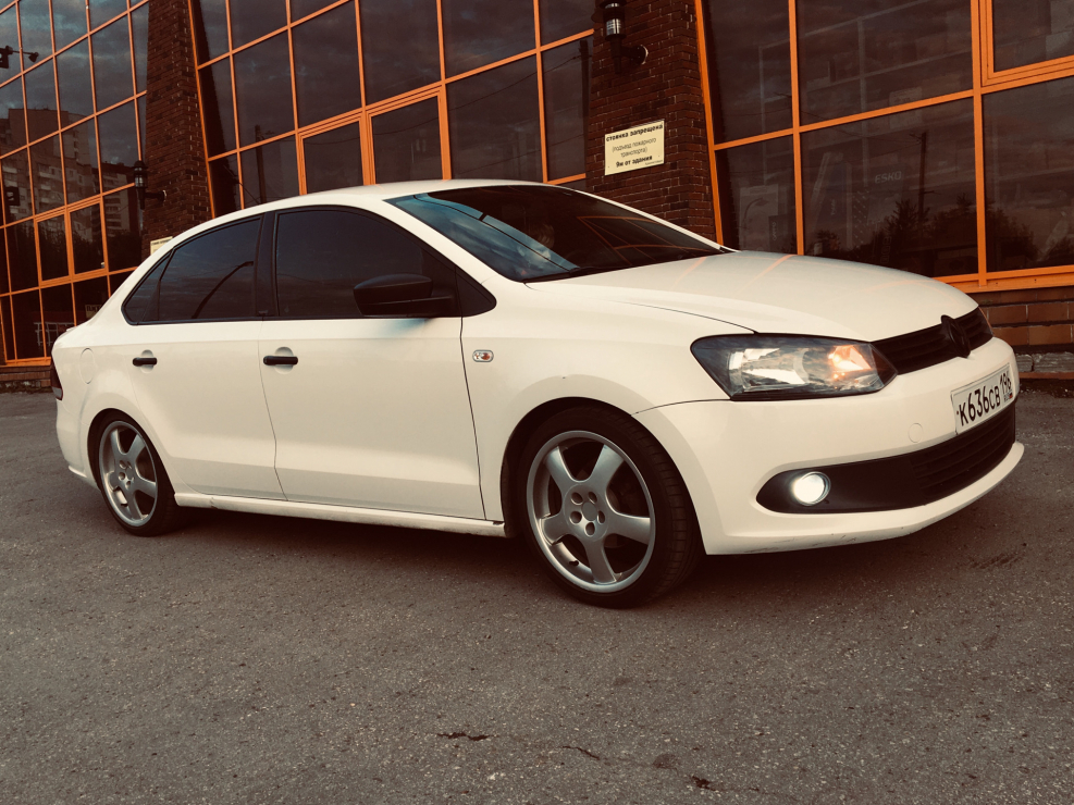 VW Polo Borbet 17