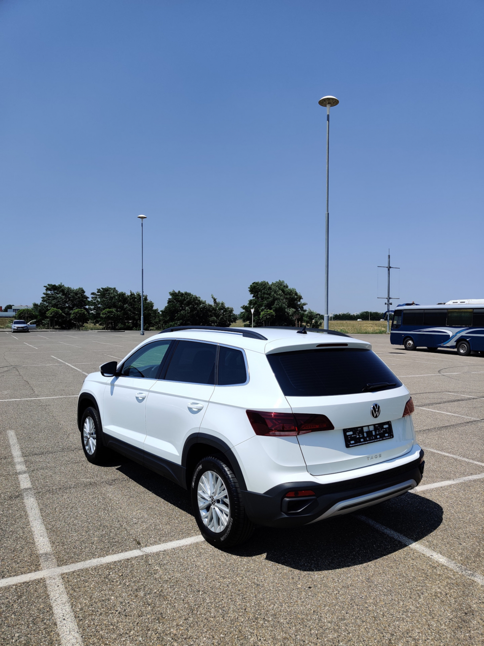 Volkswagen новый кроссовер Taos