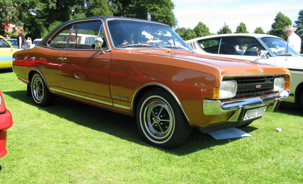 Opel Commodore, 1971