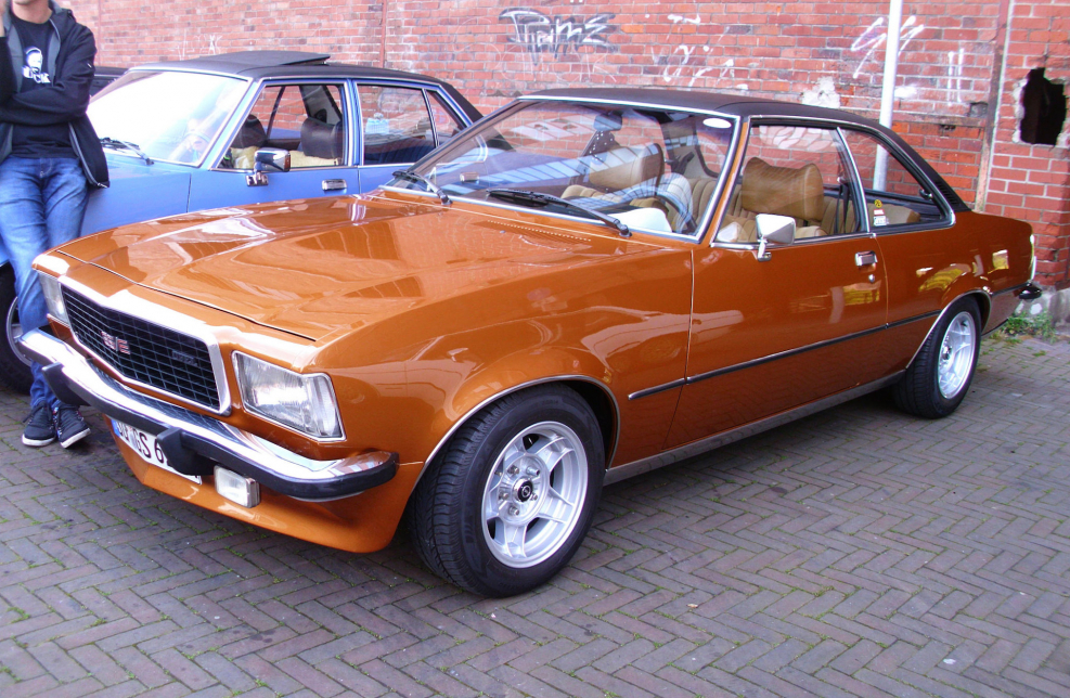 Opel Commodore b