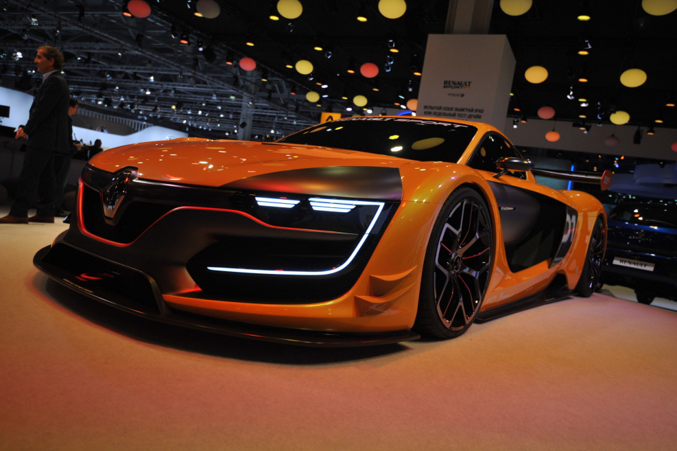 Renault суперкар 2021