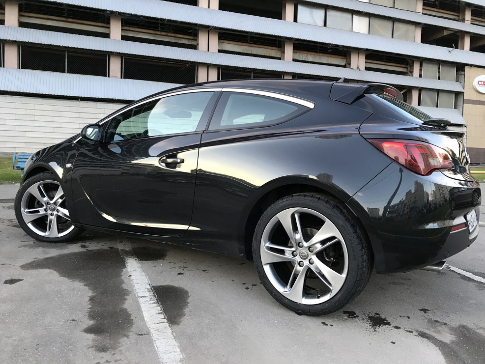 Opel Astra GTC r20