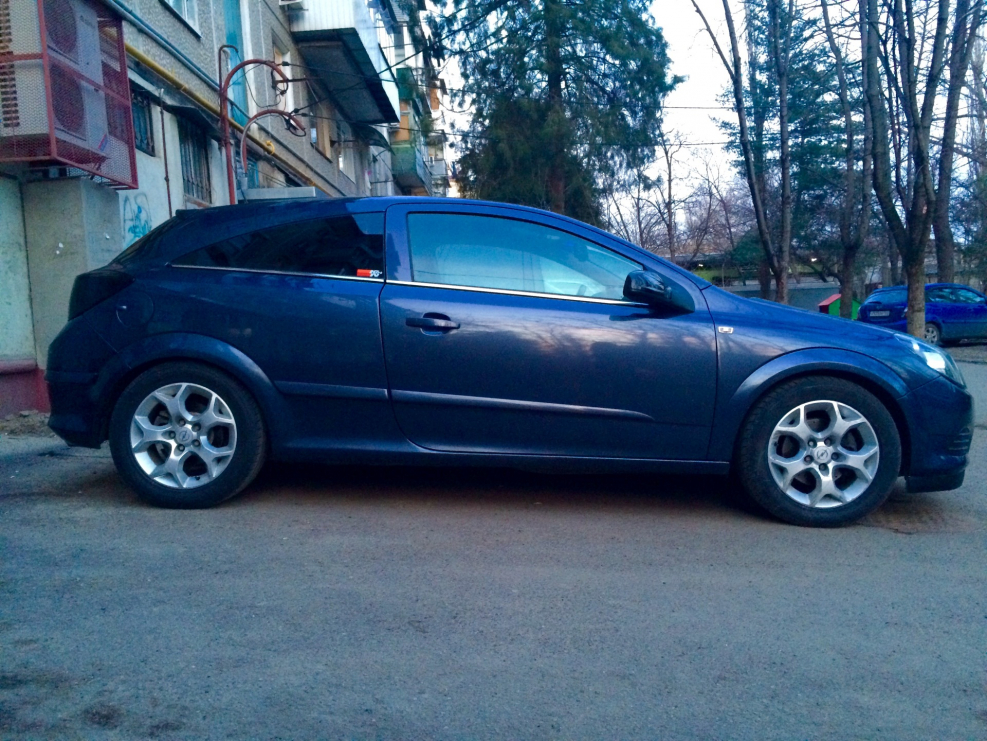 Opel Astra h GTC r16 диски