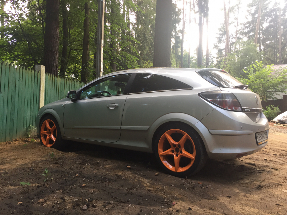 Opel Astra h GTC диски r17