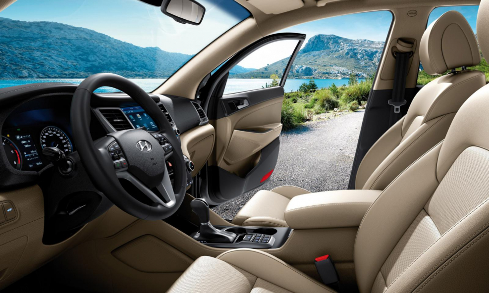 Hyundai Tucson 2018 светлый салон