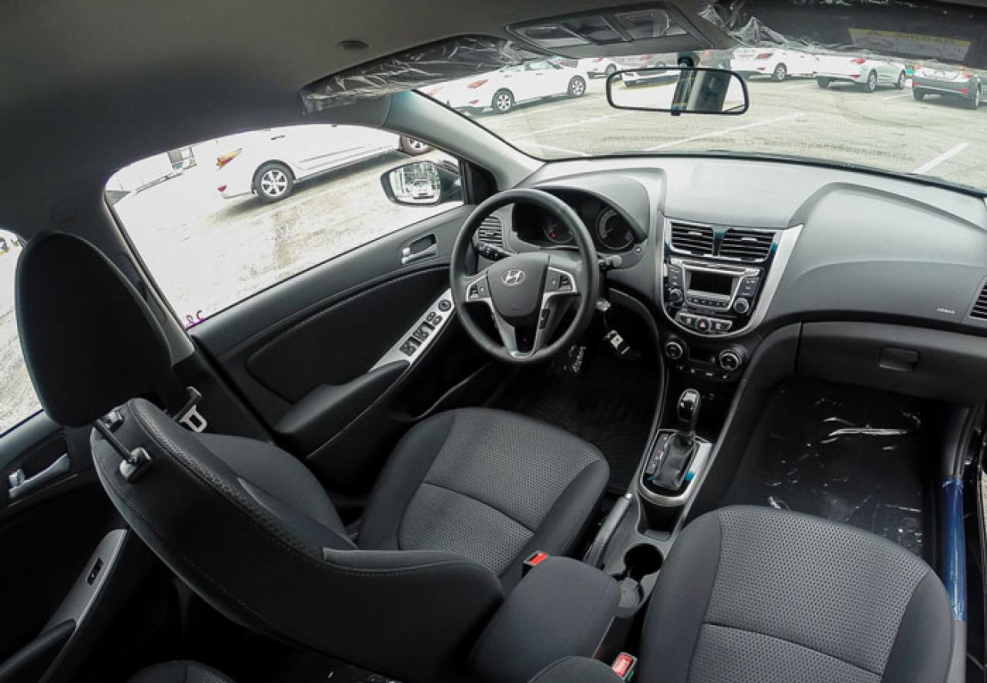 Hyundai Solaris 2014 салон