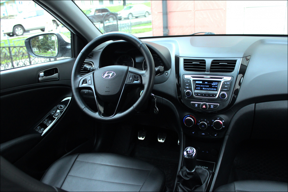 Hyundai Solaris 2014 салон