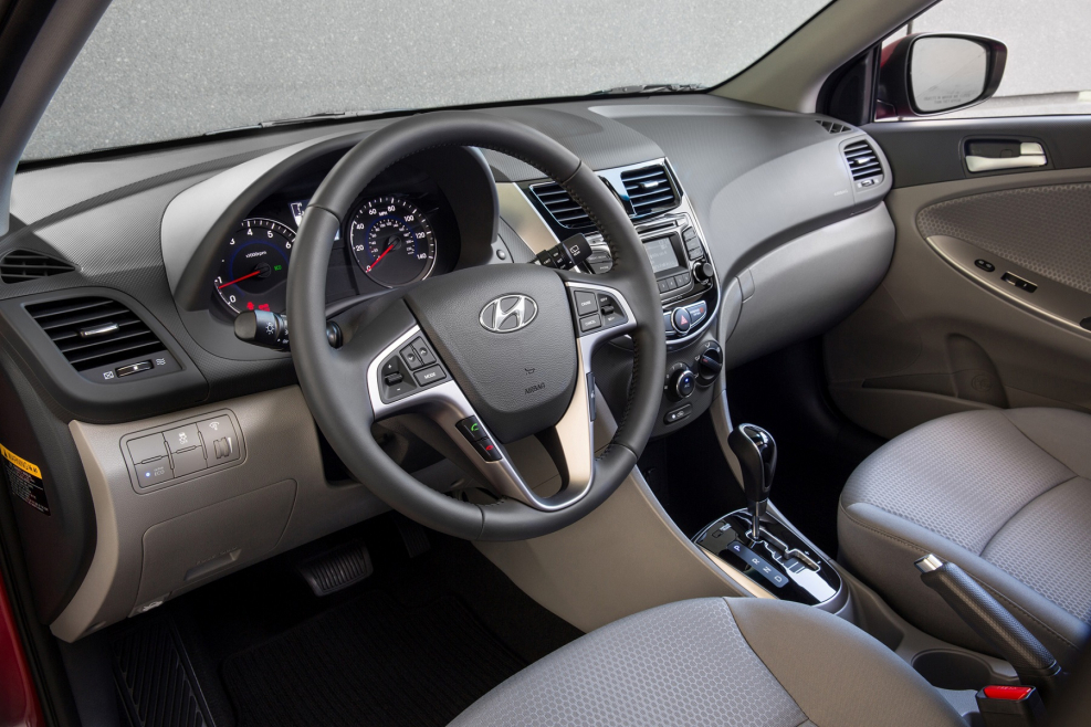 Hyundai Accent 2015