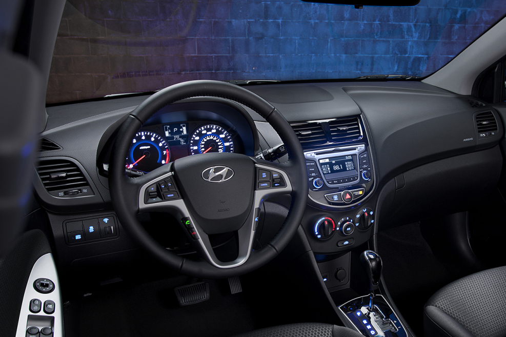 Hyundai Solaris 2012 Interior