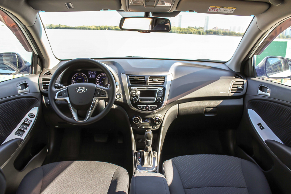 Hyundai Solaris 2018 салон