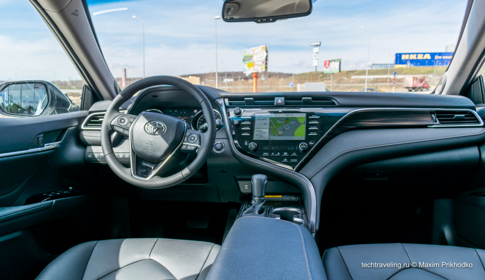 Toyota Camry 2018 салон