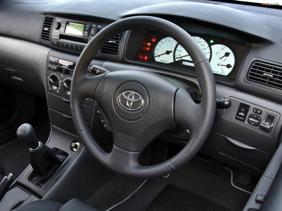 Toyota Corolla 2004 торпеда
