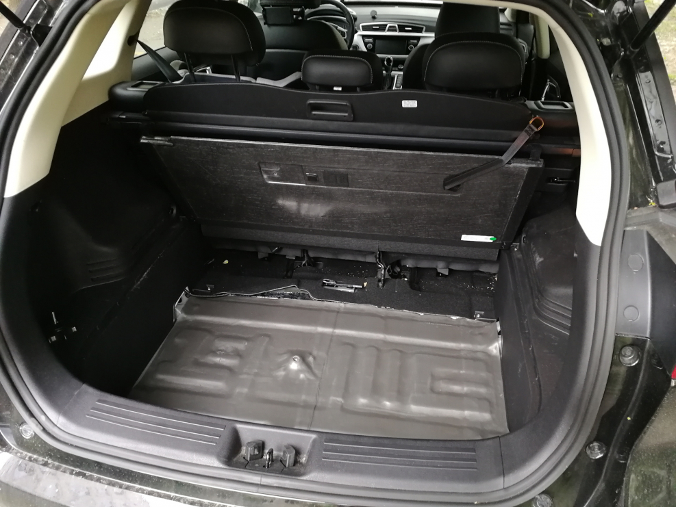Geely Atlas 2020 багажник