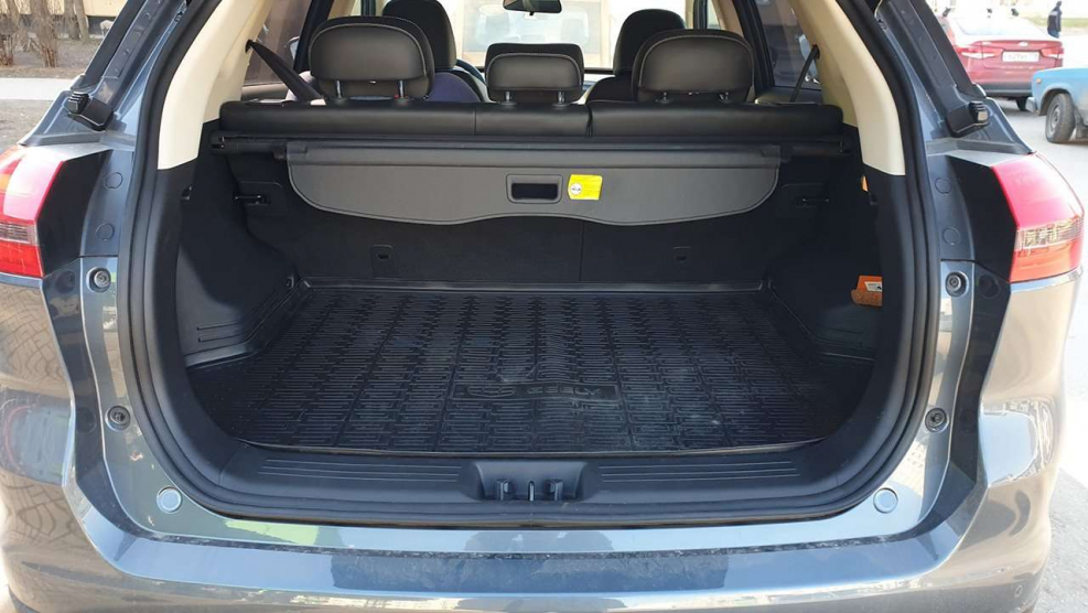 Geely Atlas 2018 багажник
