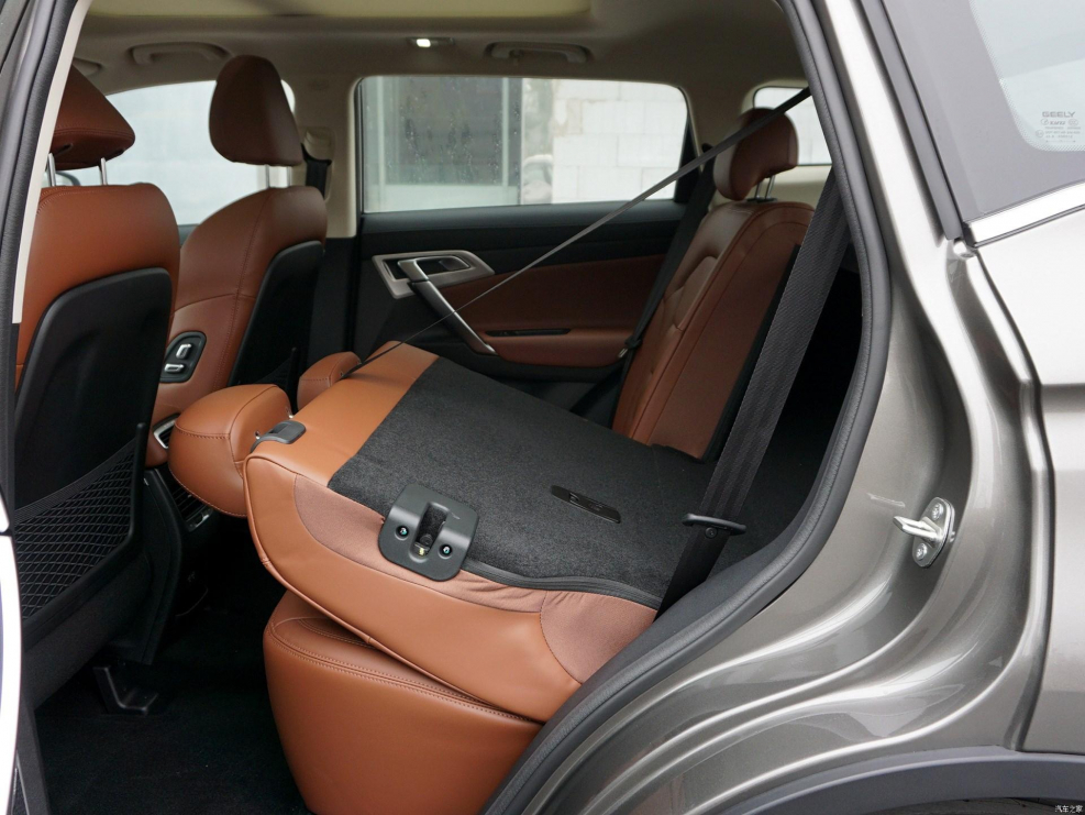 Geely Atlas багажник