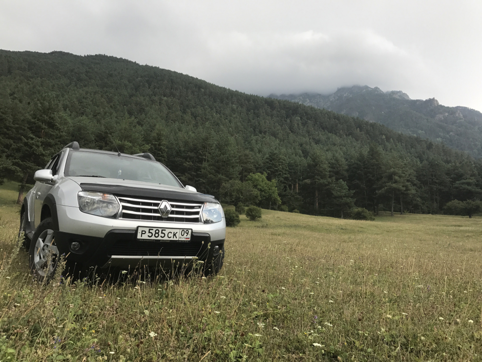 Гос номера Renault Duster, 2009 год