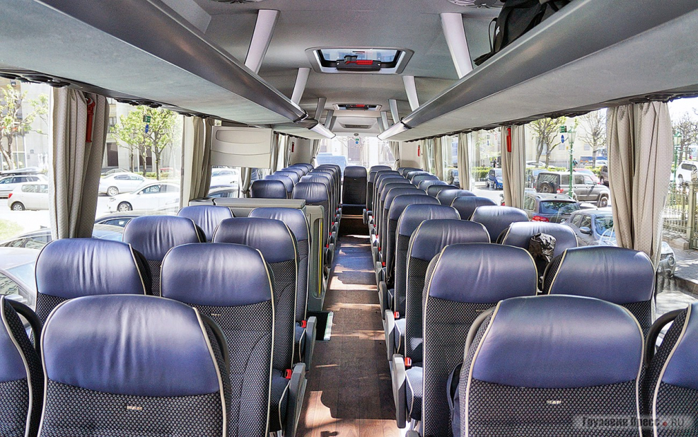 Iveco 300 местный туристический салон