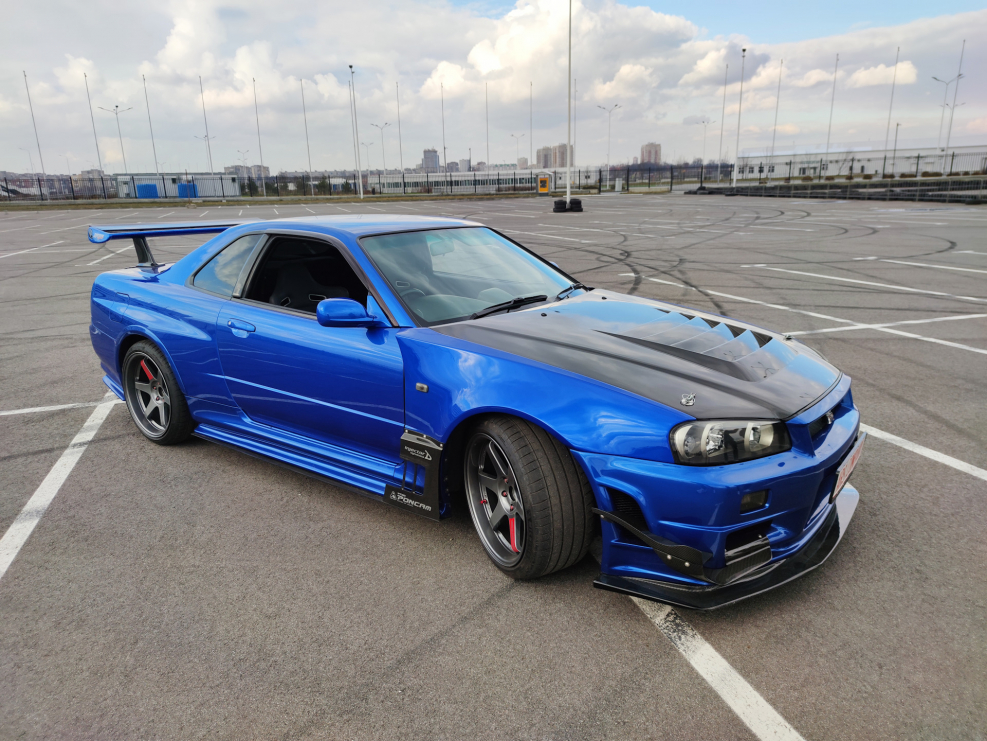 Nissan Skyline r34 bnr34