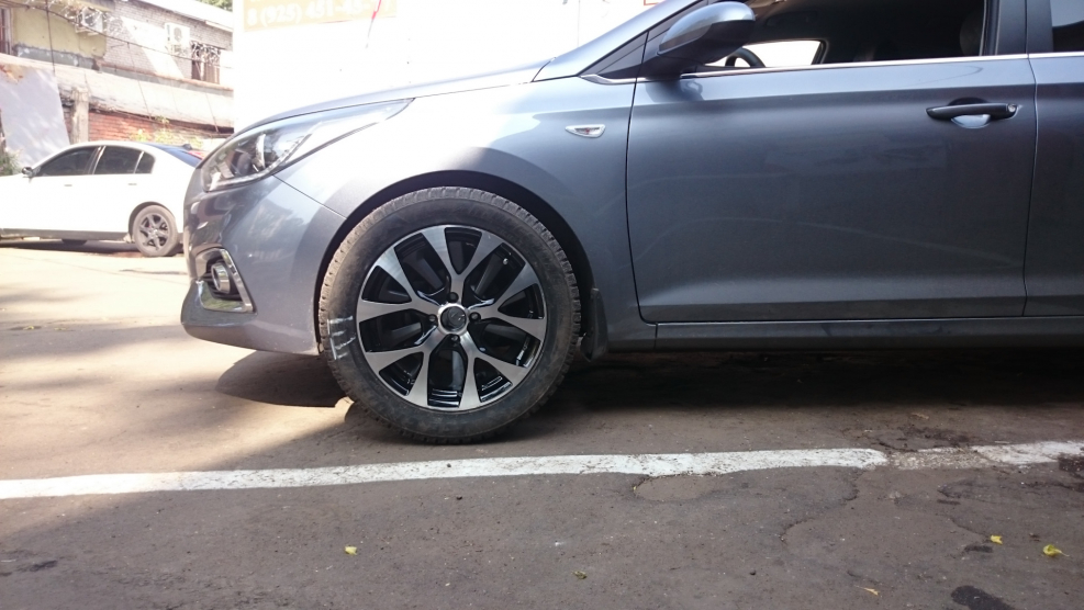 Hyundai Solaris r17