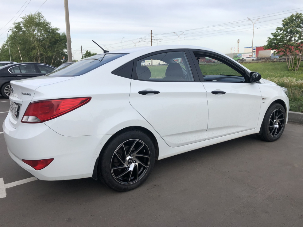 Литые диски r16 на Hyundai Solaris