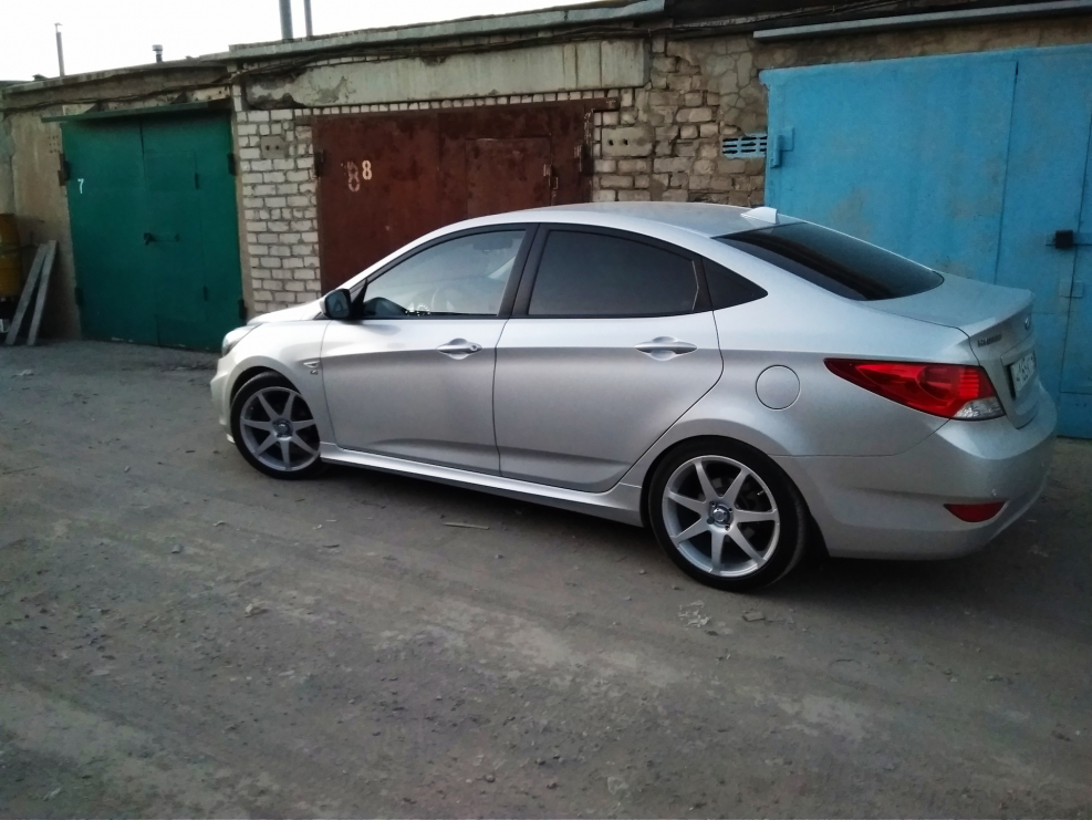 Hyundai Solaris r17