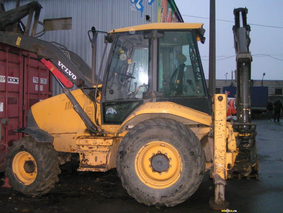Volvo bl71b кабина