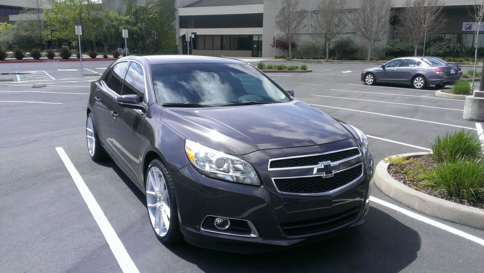 Chevrolet Malibu черный