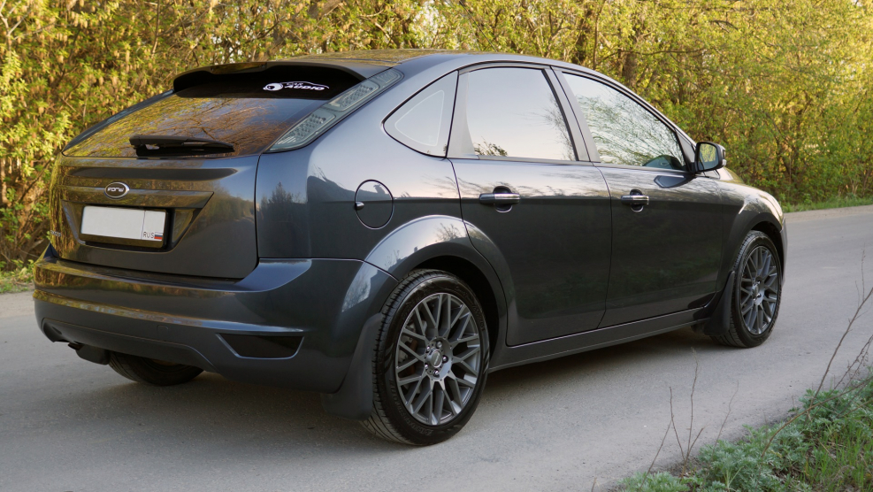 Ford Focus 2 хэтчбек r17