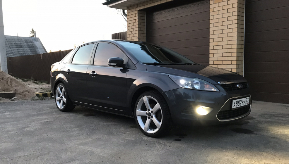 Ford Focus 2 хэтчбек r17